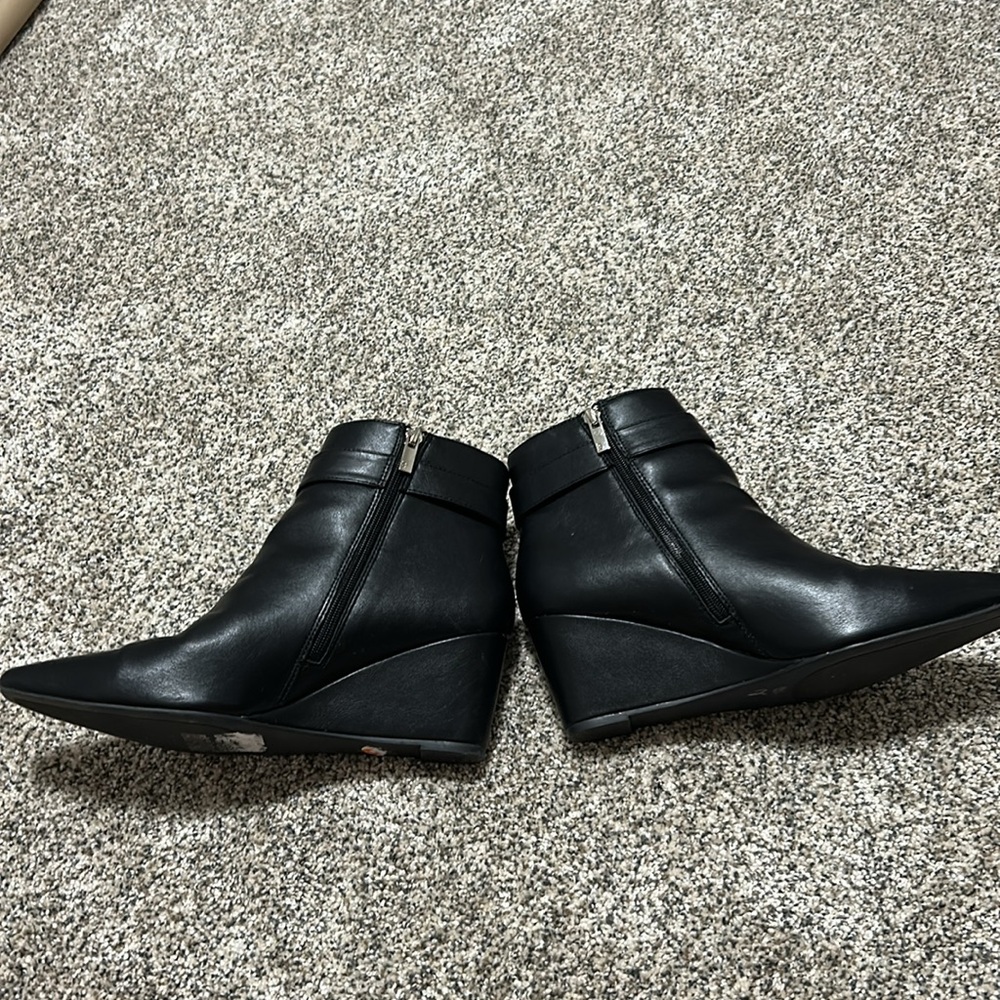 Jones New York Size 11M Rhinestone Black Wedge Ankle Boots - Picture 6 of 11